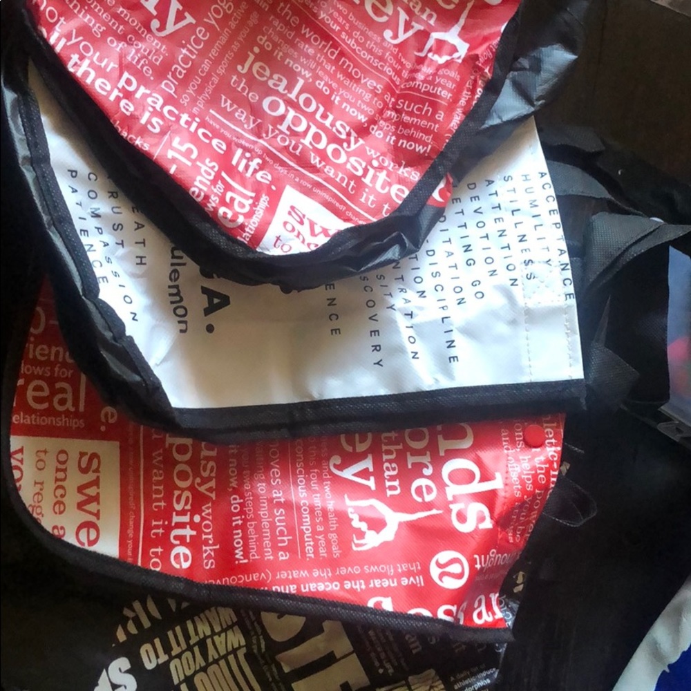 Lululemon shopping tote bag